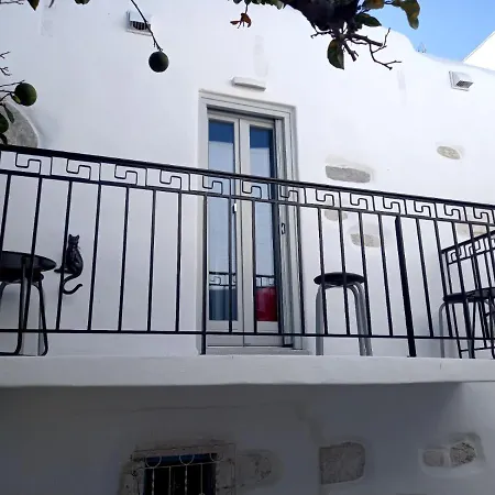 Tristrato Feriehus Páros
