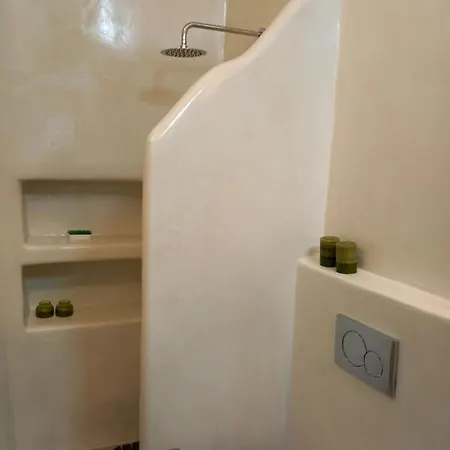 Semesterbostad Tristrato *